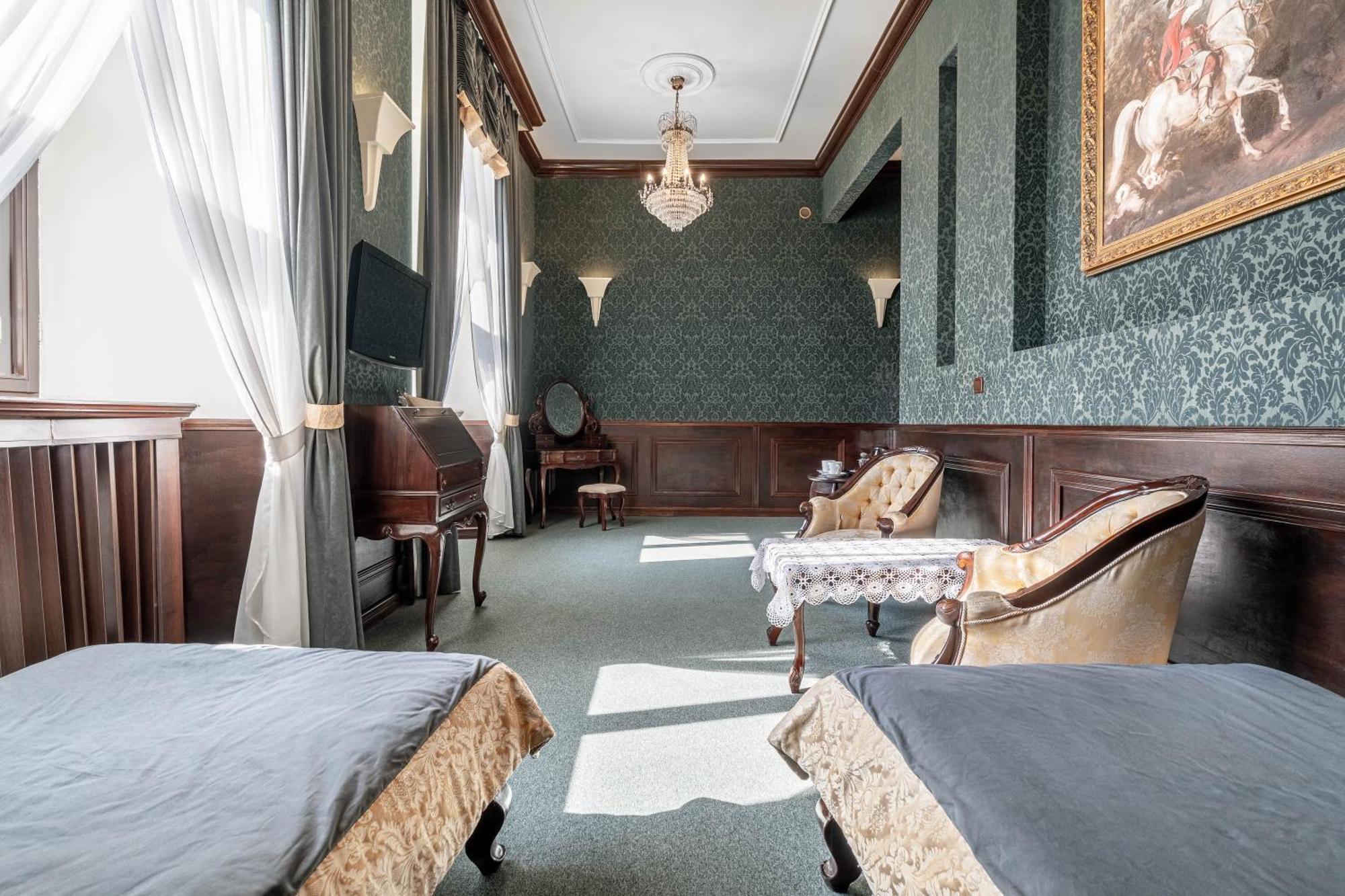 Zamek Uniejow Aparthotel Exteriör bild
